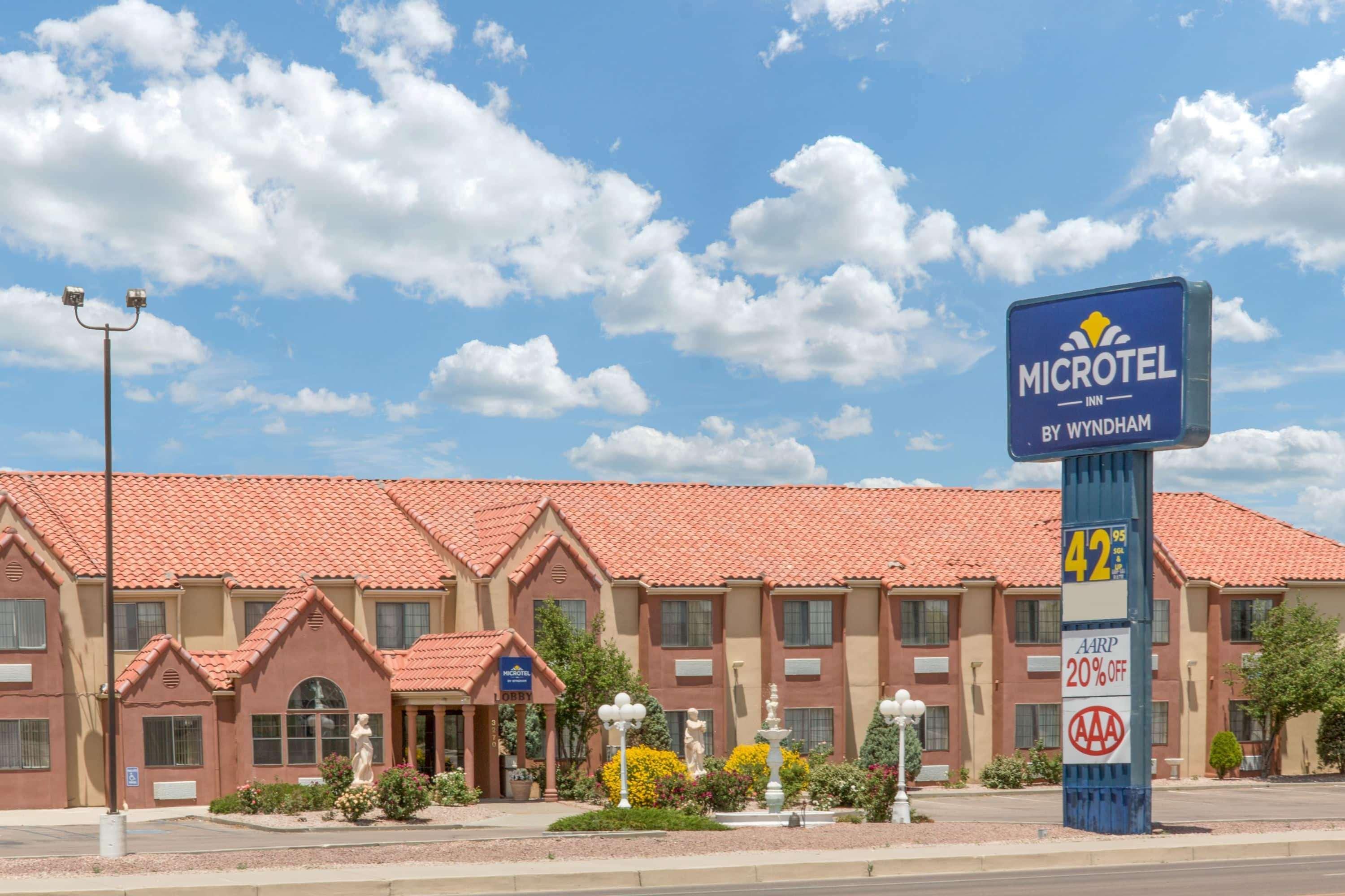 Microtel Inn & Suites By Wyndham Gallup - Pet Friendly Extérieur photo