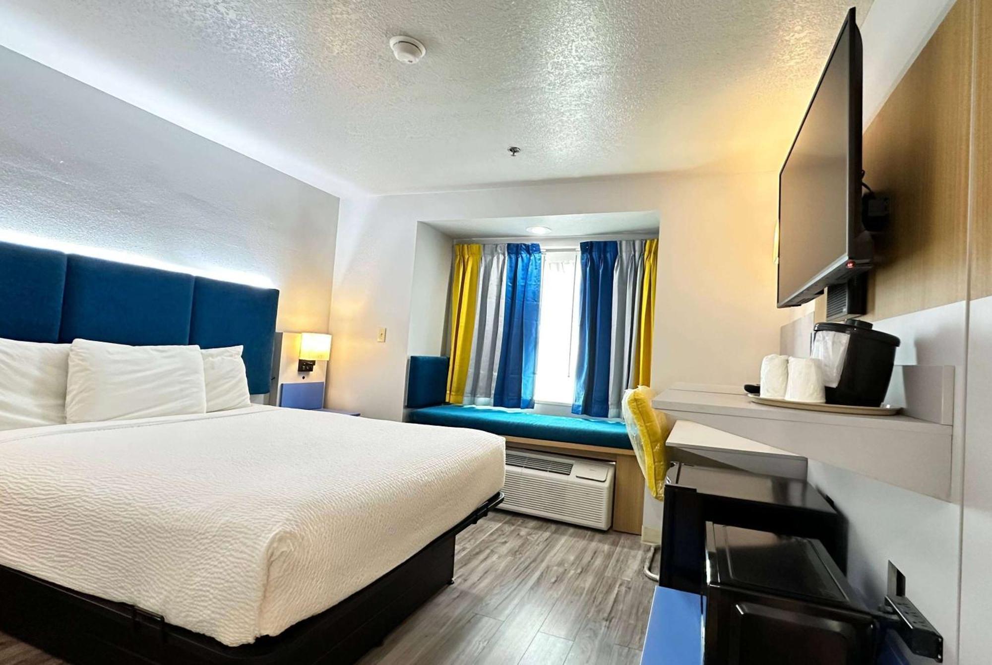Microtel Inn & Suites By Wyndham Gallup - Pet Friendly Extérieur photo